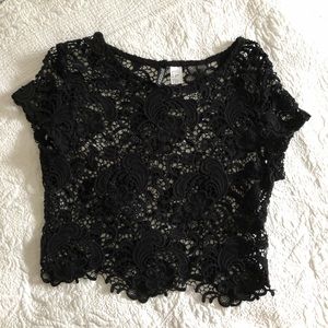H&M Divided lace black crop top
